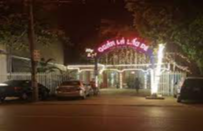 Nhà Hàng Quán Lá