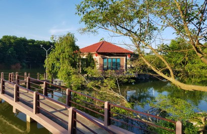 Nhà hàng sinh thái Karaoke Hồ Xanh quán