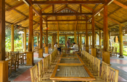 NHÀ HÀNG LỘC YÊN