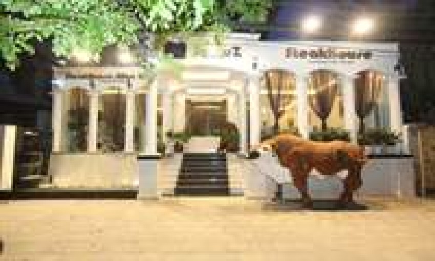 SnowZ Steakhouse & Wine Bar - Phan Chu Trinh