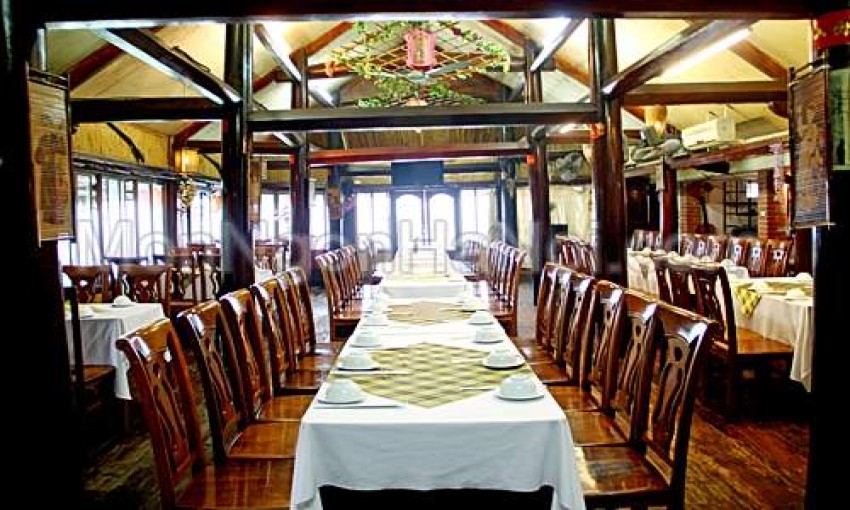 Nhà hàng Ba Mẫu Quán