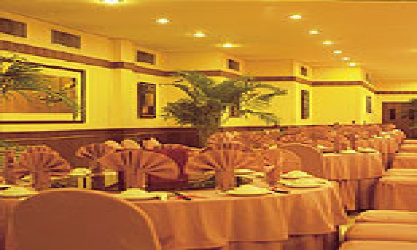 Nhà hàng Sinh Đôi