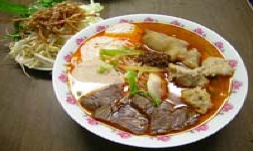 Bánh canh, bún bò Huế Xuân An