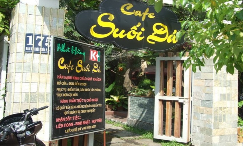 Nhà hàng- Cafe Suối Đá 