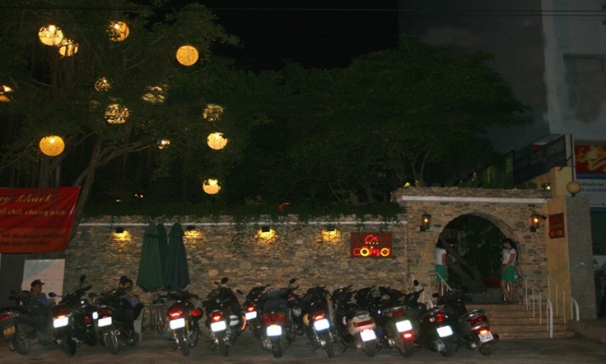 Cafe Cõi Mơ