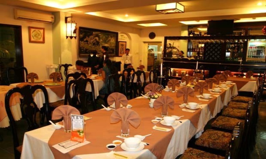 Nhà hàng LA TAVERDER (Bạch Dương)