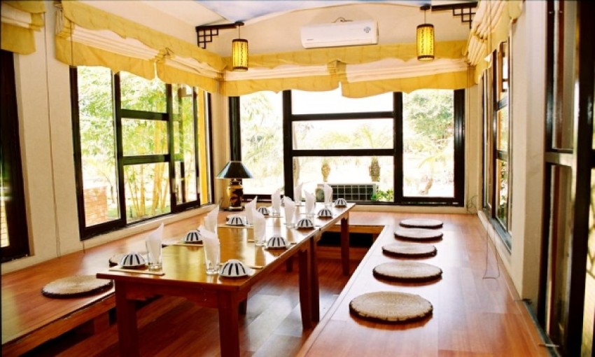 Nhà hàng Vạn Tuế