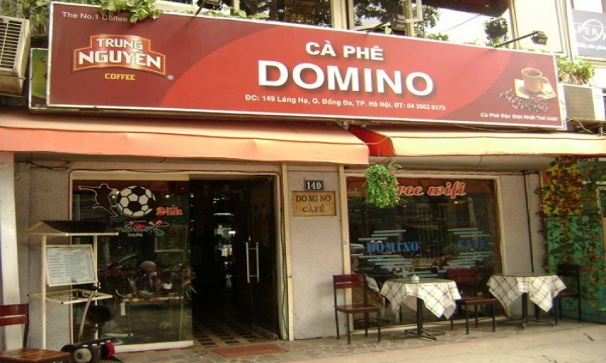 Domino Cafe