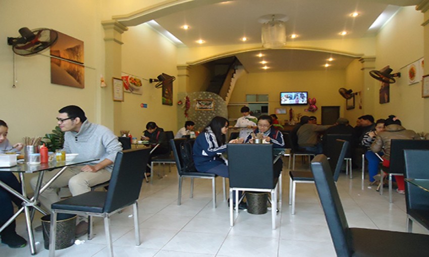 Nhà hàng bít tết Luna