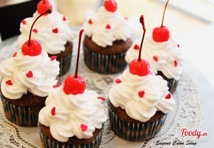 Làm bánh Cupcake