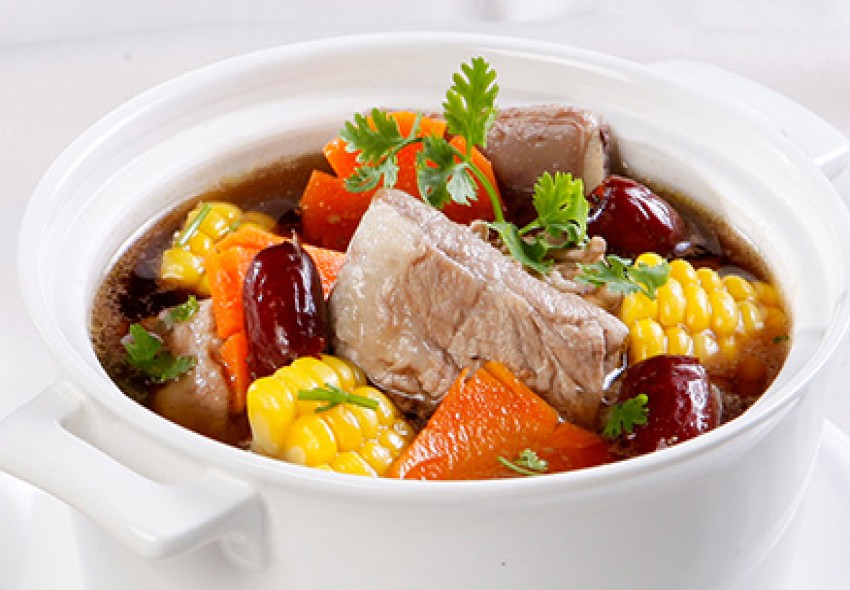 Canh sườn non táo đỏ