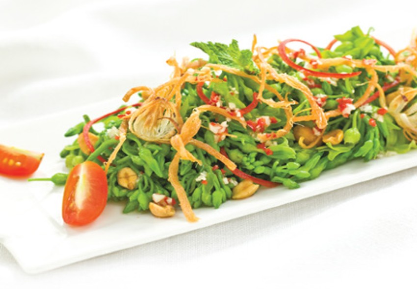 Hoa thiên lý trộn mực xé