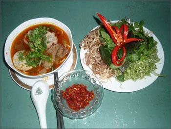 Mẹo nấu bún bò Huế ngon, Bếp Eva, Bun bo hue, nau bun bo hue, de nau bun bo hue ngon, nau bun bo hue the nao, mon ngon de lam, mon ngon, bep eva