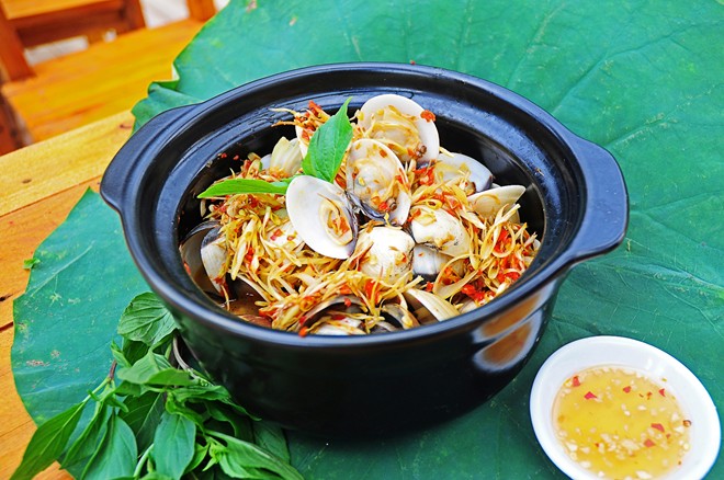 Nghêu hấp 