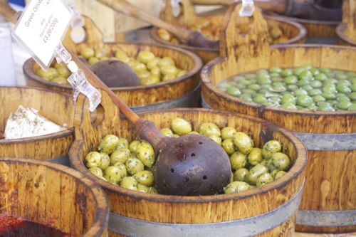 Oliu và các dưa muối khác nhau 2 