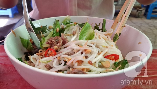 Quán bún bò Nam Bộ ở phố Phan Bội Châu 4