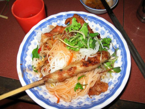 Bún thịt nướng