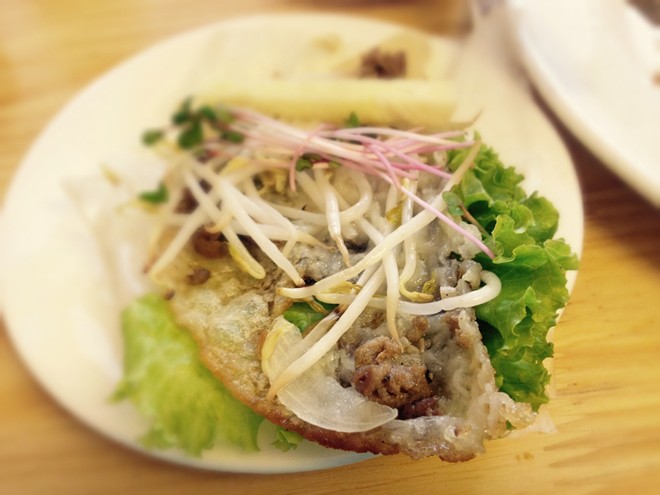 Bánh xèo tôm nhảy 1