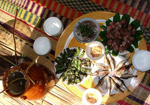 Bữa cơm của cúng của người H're