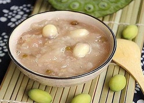 Cháo gạo nếp hạt sen
