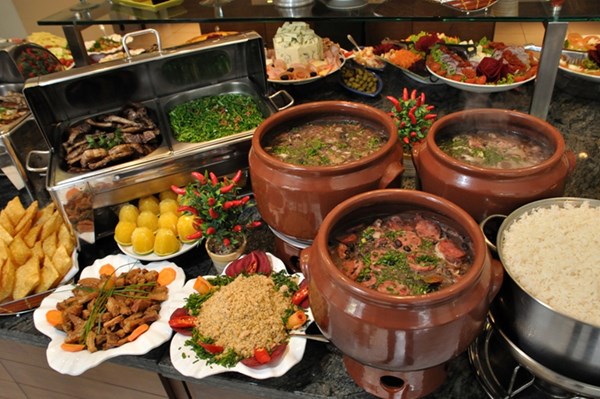 Feijoada - món ăn truyền thống độc đáo của Brazil