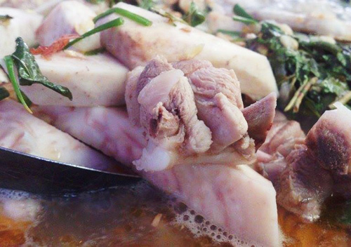 Mát trời rủ nhau đi ăn lẩu vịt om sấu khu Thành Công 2