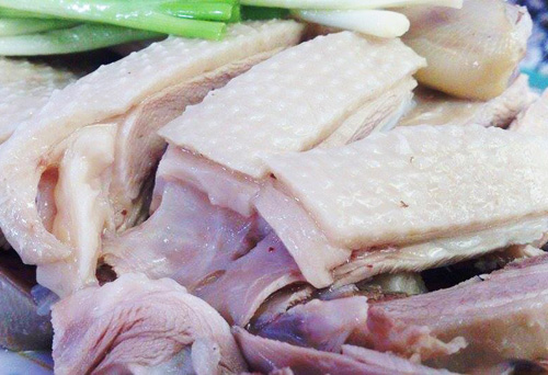 Mát trời rủ nhau đi ăn lẩu vịt om sấu khu Thành Công 6