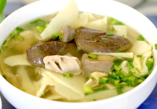 Mát trời rủ nhau đi ăn lẩu vịt om sấu khu Thành Công 7