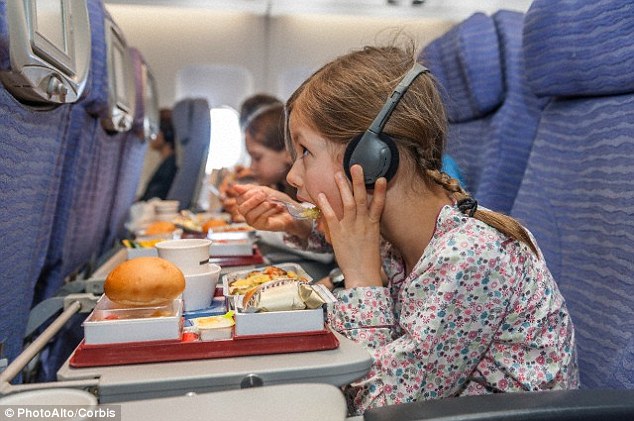 Vì sao thức ăn trên máy bay thường dở 1