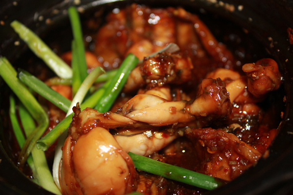 Ếch kho sả