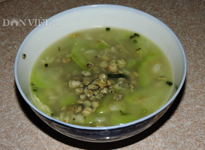 Canh bầu nấu hến sông quê