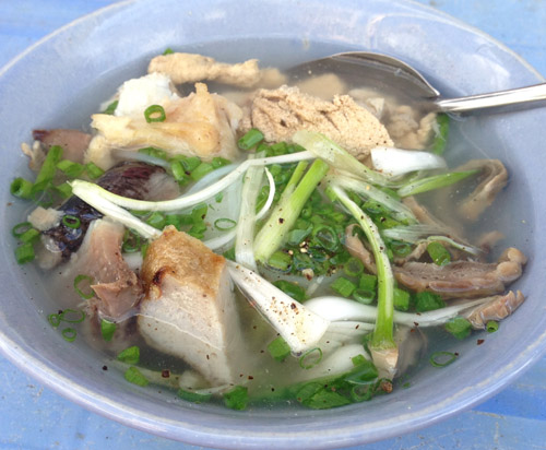 Bánh canh chả cá nhồng Nha Trang