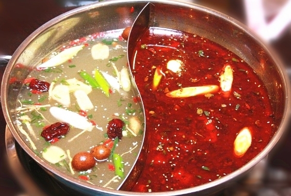 Lẩu Tứ Xuyên cay nồng