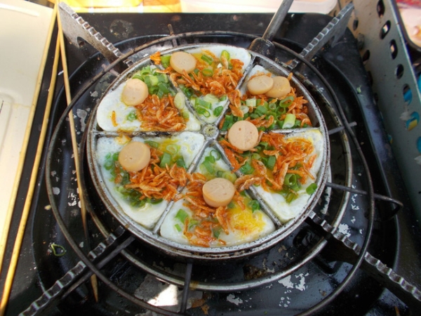 Trứng cút nướng từng rất hot ở Sài Gòn