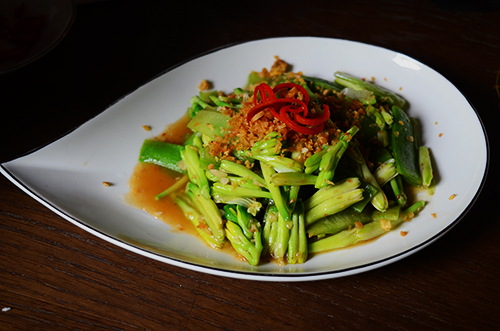 Bữa cơm tiến vua