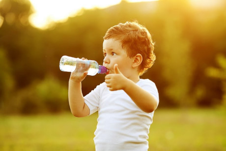 Điều gì sẽ xảy ra khi bạn chỉ uống nước trong 30 ngày?