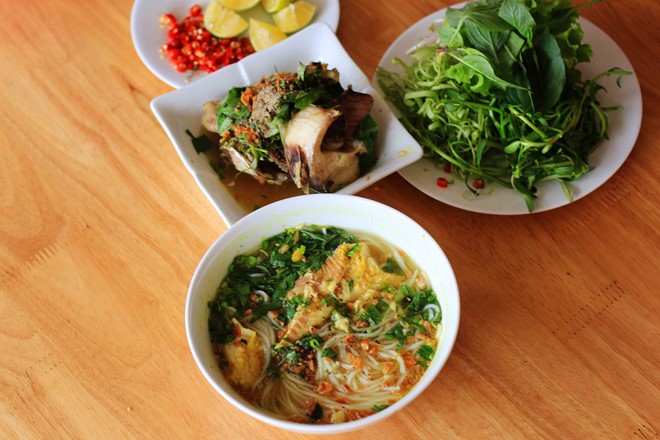 Quán bún cá lóc miền Tây 6