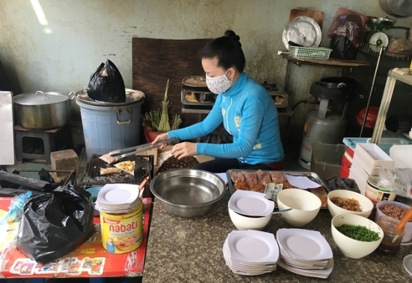 Quán bánh tráng ở Sài Gòn