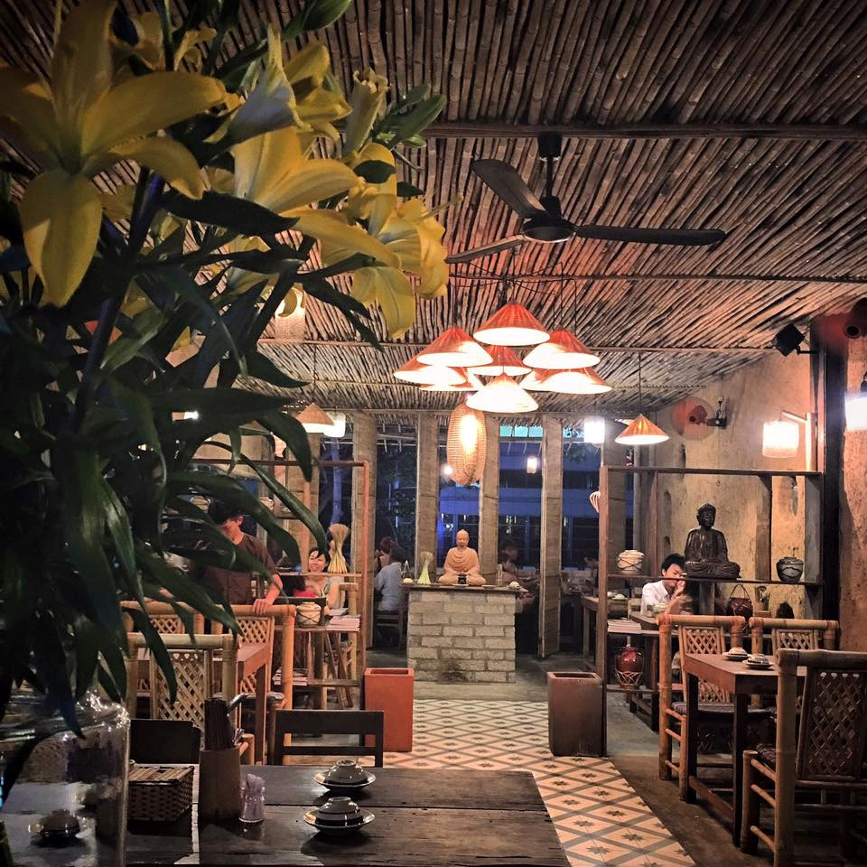 Những quán cơm nhà ngon miệng, view đẹp thân thương ở Sài Gòn ...