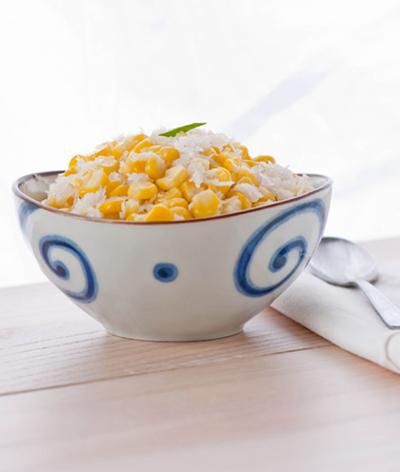 Món tráng miệng từ ngô và dừa