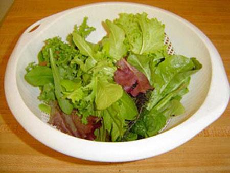 Nấu ăn: Salad Caesar - Món salad nổi tiếng với công thức đơn giản