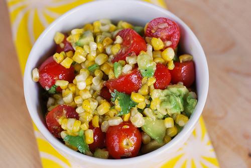 Ngọt ngậy salad ngô bơ