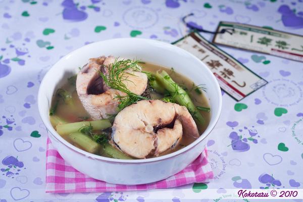 Canh cá quả nấu dọc mùng Canh cá quả nấu dọc mùng