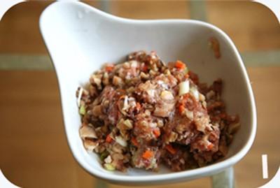 Thực đơn cơm tối: Đậu nhồi thịt chiên và canh rau càng cua 5