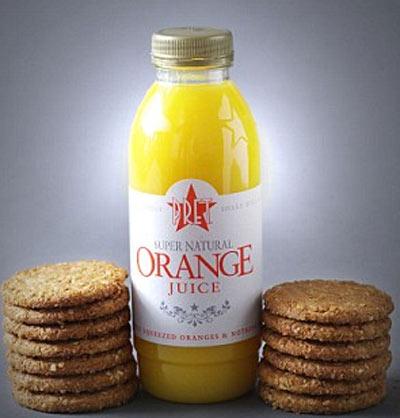 Lượng đường trong 1 chai nước cam này tương đương với 13 cái bánh quy (51g đường)