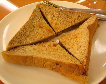 Bánh mỳ màu nâu được làm hoàn toàn từ lúa mỳ nguyên chất?