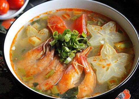 Canh tôm nấu khế.