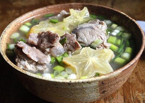 Canh bắp bò nấu khế.