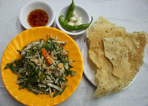 Gỏi mít là một trong những món ăn ưa thích của người Quảng.
