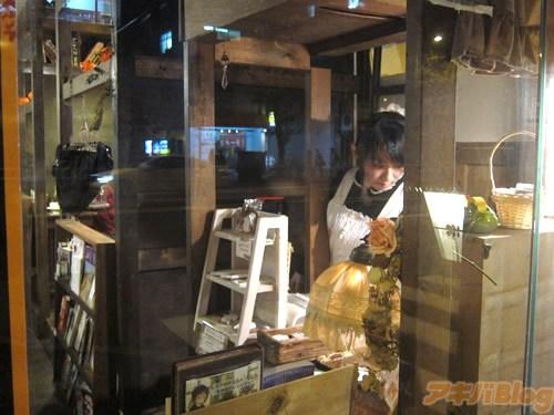 Nhật Bản: Rợn người với quán cà phê Halloween 2